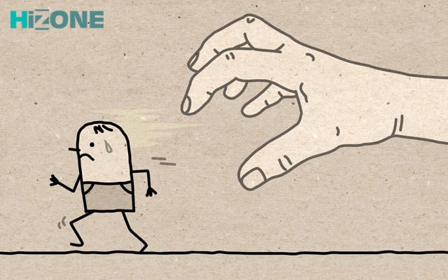 نقاشی کارتون یک آدم در حال فرار از یک دست بزرگ