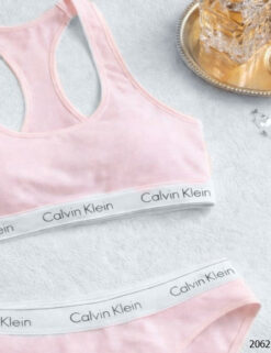 Alternative view of ست نیم تنه و شورت اسپرت کلوین کلین (صورتی)