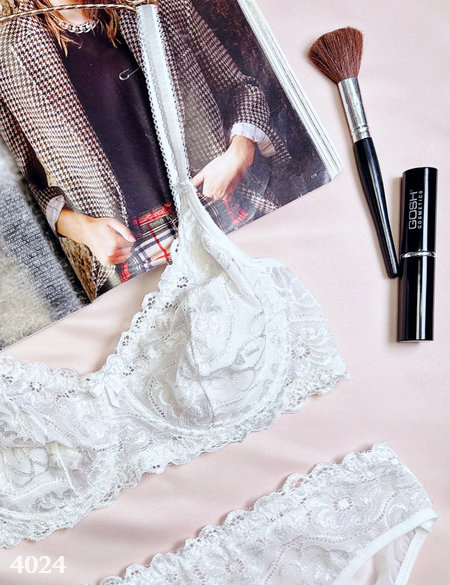 ست لباس زیر مدل آشواریا (سفید) - Image 2