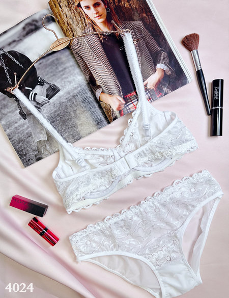 ست لباس زیر مدل آشواریا (سفید) - Image 3